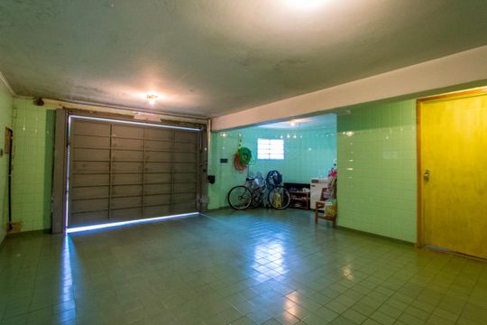 Garagem de casa à venda com 3 quartos, 200m² em Campestre, Santo André