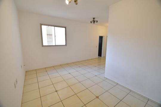 Sala de apartamento para alugar com 2 quartos, 70m² em Vila Angelino Rossi, Campinas