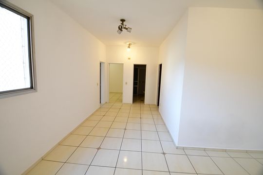 Sala de apartamento para alugar com 2 quartos, 70m² em Vila Angelino Rossi, Campinas