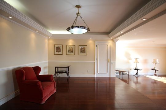 Sala 2 de apartamento à venda com 4 quartos, 210m² em Real Parque, São Paulo