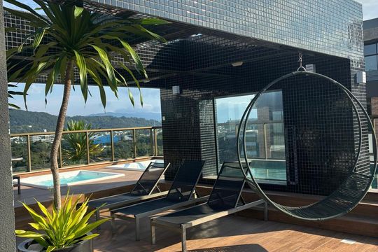 Área externa de apartamento para alugar com 2 quartos, 80m² em Jurerê Internacional, Florianópolis