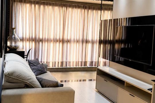 Sala de apartamento para alugar com 2 quartos, 80m² em Jurerê Internacional, Florianópolis