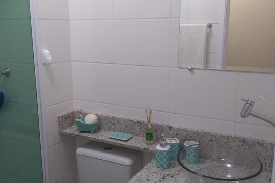 Banheiro de apartamento à venda com 2 quartos, 43m² em Jardim Helena, São Paulo