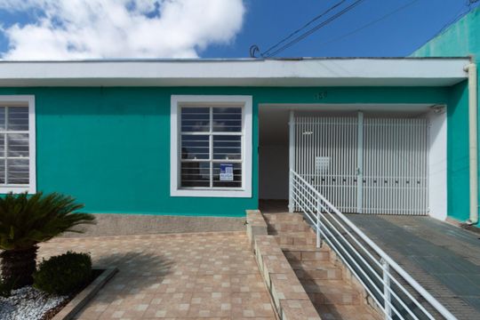 Casa para alugar com 5 quartos, 245m² em Jardim Santa Rosália, Sorocaba