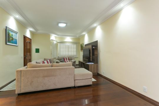 Sala  de casa para alugar com 3 quartos, 190m² em Jardim Norma, São Paulo