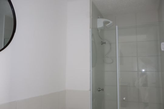Banheiro de apartamento à venda com 2 quartos, 35m² em Conjunto Habitacional Teotonio Vilela, São Paulo