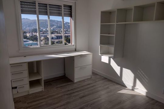 Quarto de apartamento para alugar com 2 quartos, 75m² em Cristal, Porto Alegre