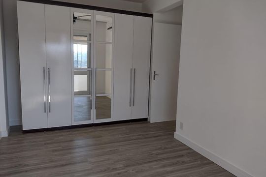 Quarto 2 de apartamento para alugar com 2 quartos, 75m² em Cristal, Porto Alegre