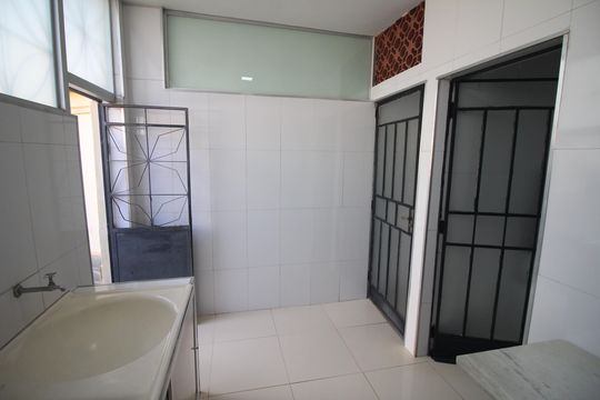 Área de Serviço de casa à venda com 2 quartos, 374m² em Milionários, Belo Horizonte
