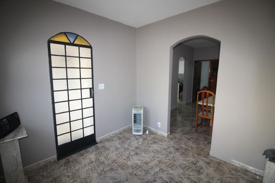 Casa à venda com 2 quartos, 374m² em Milionários, Belo Horizonte