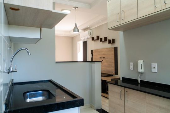 Cozinha de apartamento para alugar com 2 quartos, 54m² em Vila Odim Antao, Sorocaba