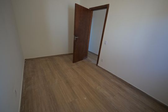 Casa à venda com 3 quartos, 84m² em Residencial Itaipú, Goiânia