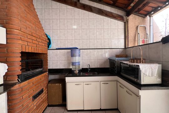 Churrasqueira de casa para alugar com 7 quartos, 514m² em Castelo, Belo Horizonte