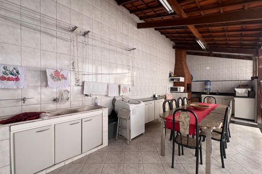 Área de Serviço de casa para alugar com 7 quartos, 514m² em Castelo, Belo Horizonte