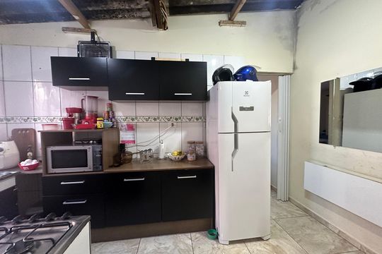 Cozinha de casa à venda com 2 quartos, 280m² em Vila Militar, Barueri