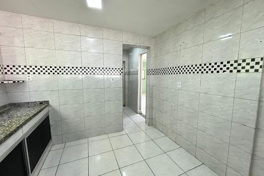 Cozinha de casa para alugar com 2 quartos, 80m² em Guadalupe, Rio de Janeiro