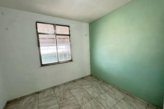 Quarto 2 de casa para alugar com 2 quartos, 80m² em Guadalupe, Rio de Janeiro