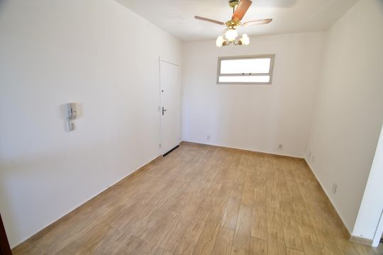 Sala de apartamento à venda com 1 quarto, 40m² em Centro, Campinas