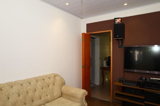 Sala de casa à venda com 8 quartos, 265m² em Vila Sinha, São Paulo