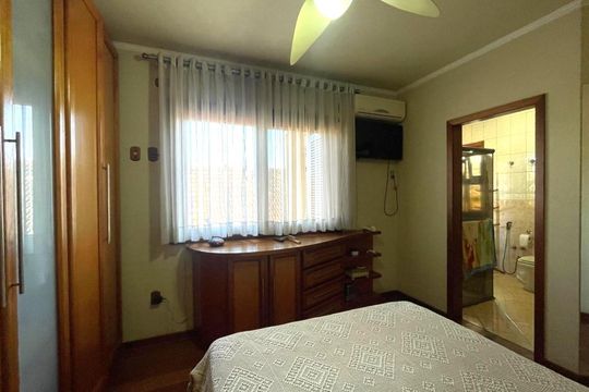 Casa à venda com 3 quartos, 213m² em Scharlau, São Leopoldo