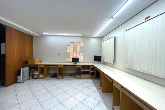 Casa à venda com 3 quartos, 213m² em Scharlau, São Leopoldo