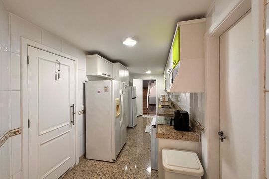 Cozinha e Área de Serviço de apartamento à venda com 4 quartos, 233m² em Recreio dos Bandeirantes, Rio de Janeiro
