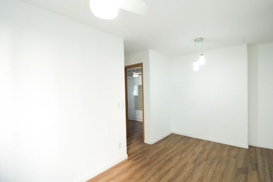Sala de apartamento para alugar com 2 quartos, 44m² em Jardim Iris, São Paulo