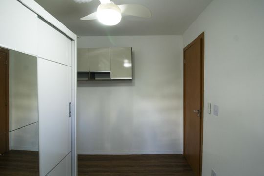 Quarto 2 de apartamento para alugar com 2 quartos, 44m² em Jardim Iris, São Paulo