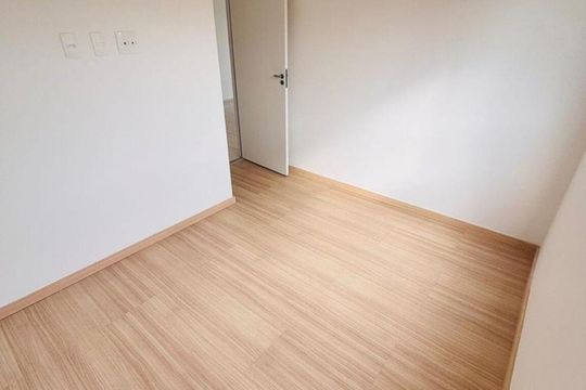 Quarto de apartamento à venda com 2 quartos, 45m² em Campo Grande, Rio de Janeiro