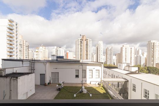 Varanda de kitnet/studio à venda com 1 quarto, 24m² em Vila Mariana, São Paulo