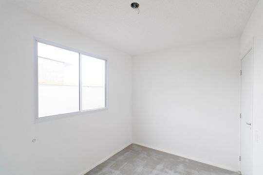 Quarto 1 de apartamento para alugar com 2 quartos, 46m² em Inhoaíba, Rio de Janeiro