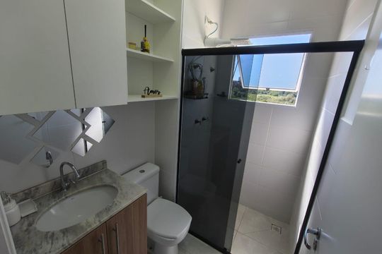 Banheiro da Suíte 2 de casa de condomínio para alugar com 2 quartos, 84m² em Balneário Tropical, Paulínia