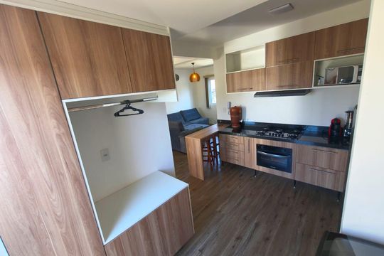 Cozinha de casa de condomínio para alugar com 2 quartos, 84m² em Balneário Tropical, Paulínia