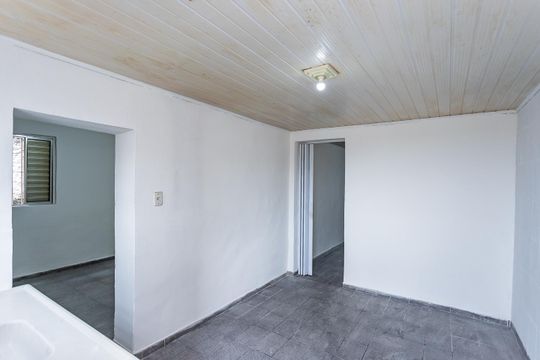 Cozinha de casa para alugar com 1 quarto, 50m² em Parque Sao Luis, São Paulo