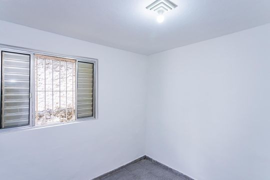 Sala de casa para alugar com 1 quarto, 50m² em Parque Sao Luis, São Paulo