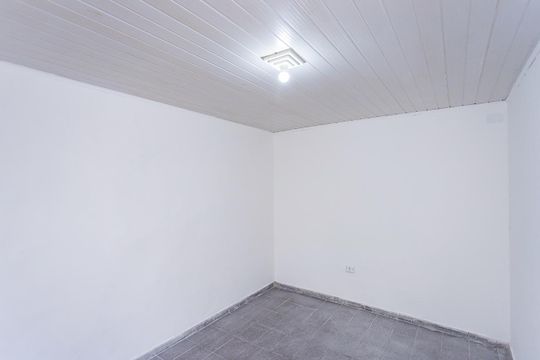 Quarto de casa para alugar com 1 quarto, 50m² em Parque Sao Luis, São Paulo