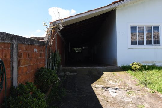 Área externa de casa à venda com 1 quarto, 770m² em São Braz, Curitiba