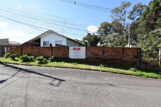 Área externa de casa à venda com 1 quarto, 770m² em São Braz, Curitiba