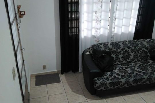 Sala de casa à venda com 2 quartos, 148m² em Jardim Monte Alegre, São Paulo