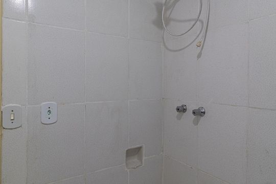 Banheiro de casa para alugar com 1 quarto, 76m² em Vila Matilde, São Paulo