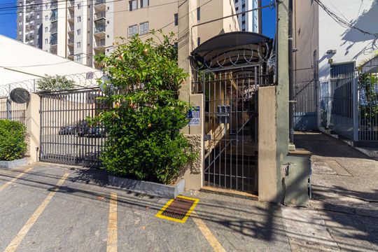 Fachada + Plaquinha  de apartamento à venda com 2 quartos, 54m² em Vila Matilde, São Paulo