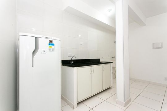 Cozinha de casa de condomínio para alugar com 1 quarto, 30m² em Belenzinho, São Paulo