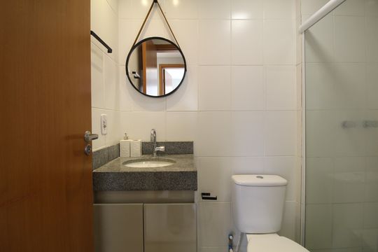 Banheiro Social de apartamento à venda com 2 quartos, 50m² em Taquara, Rio de Janeiro