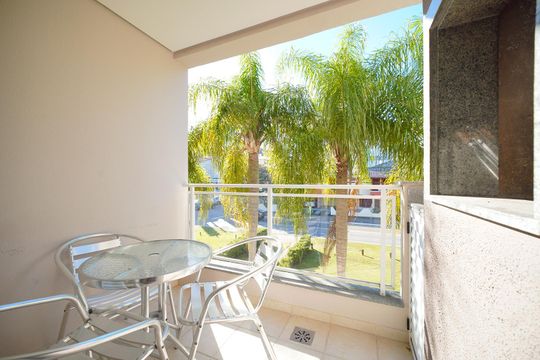 Varanda da Sala de apartamento para alugar com 2 quartos, 76m² em Jurerê, Florianópolis
