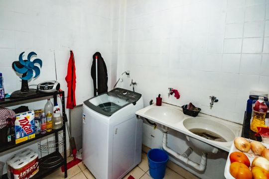 Área de serviço de casa à venda com 4 quartos, 240m² em Alípio de Melo, Belo Horizonte