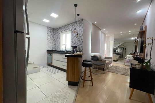 Cozinha de apartamento à venda com 2 quartos, 110m² em Jardim do Estádio, Santo André