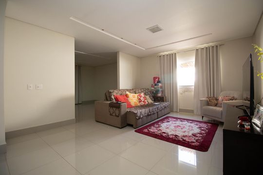 Casa à venda com 2 quartos, 350m² em Taguatinga Sul (Taguatinga) , Brasília