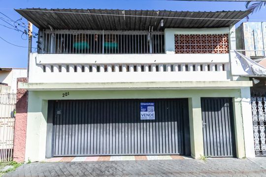 Fachada de casa à venda com 2 quartos, 400m² em Baeta Neves, São Bernardo do Campo
