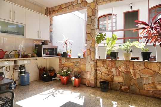 Área de Serviço de casa à venda com 5 quartos, 240m² em Santa Amelia, Belo Horizonte