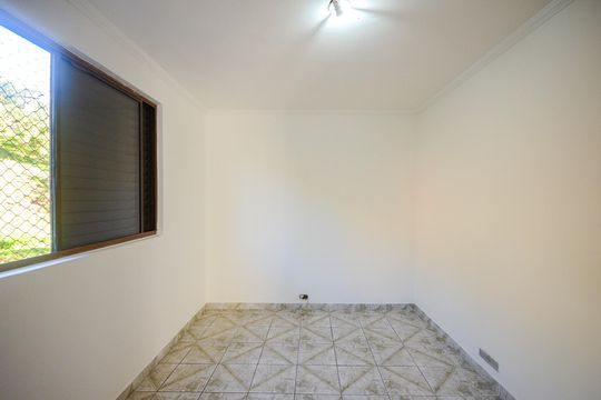 Quarto 2 de apartamento para alugar com 2 quartos, 62m² em Parque Pan Americano, São Paulo